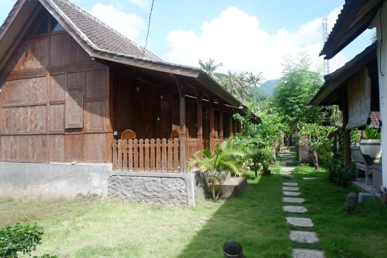 Satria House Amed Hotel Exterior foto